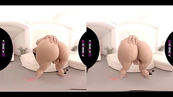 4K VR Valentina Bianco pornstar seduces you showing her body and her feets in virtual reality&period; She masturbates for your enjoy and plays and fuck with your dick in virtual reality&period; Compat